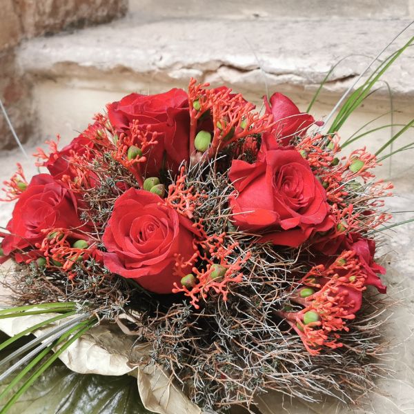 Bouquet Rose Rosse e Jatropha